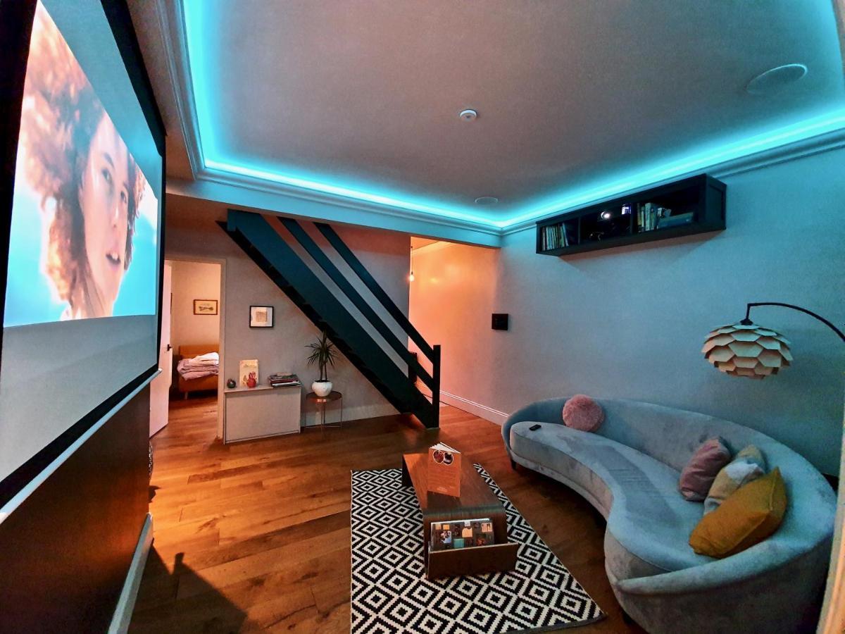 The Smart 27 Villa - York — Photos 3